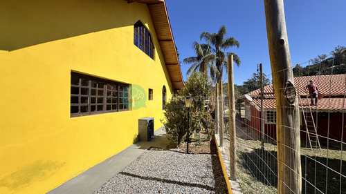 Casa, código 1186 em Santo Antônio do Pinhal, bairro Centro