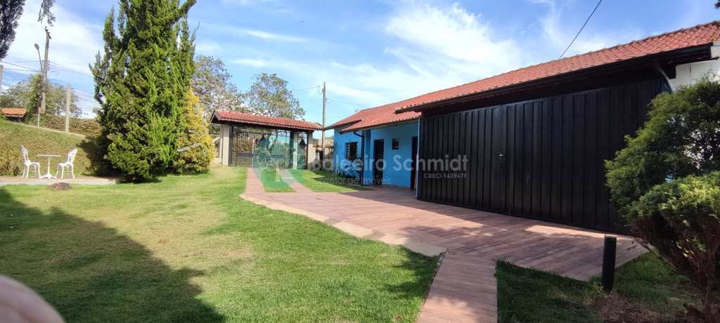 Casa em Santo Antônio do Pinhal, no bairro Centro