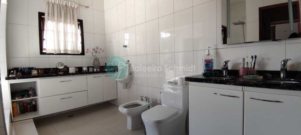 Casa em Santo Antônio do Pinhal, no bairro Centro