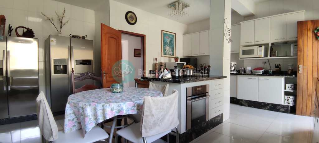 Casa em Santo Antônio do Pinhal, no bairro Centro