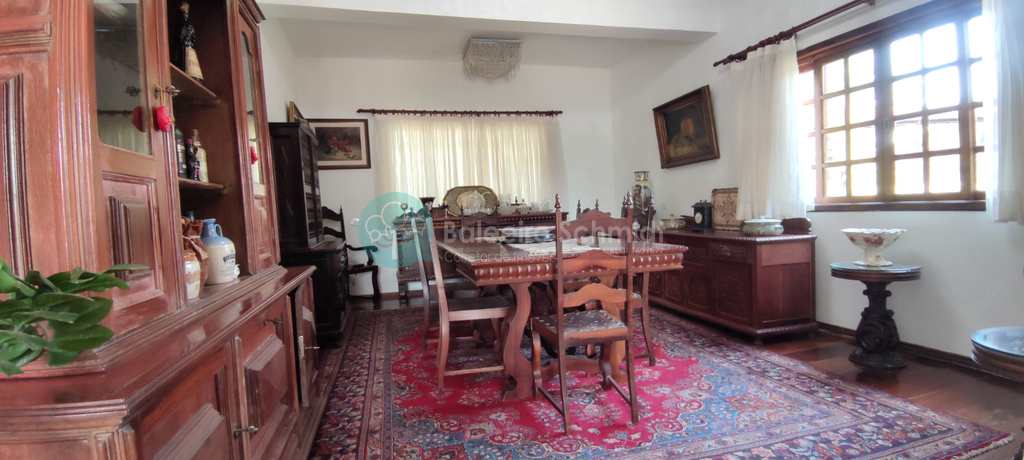 Casa em Santo Antônio do Pinhal, no bairro Centro