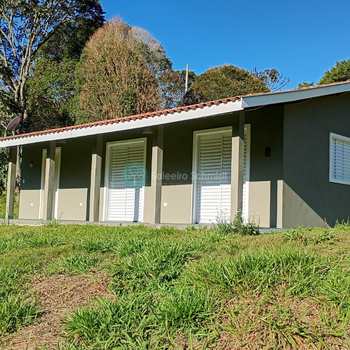 Casa em Santo Antônio do Pinhal, bairro Proximo Ao Centro