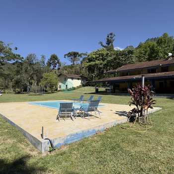 Casa em Santo Antônio do Pinhal, bairro Proximo Ao Centro