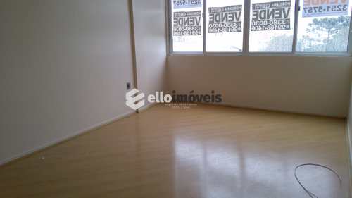 Apartamento, código 24 em Lages, bairro Centro