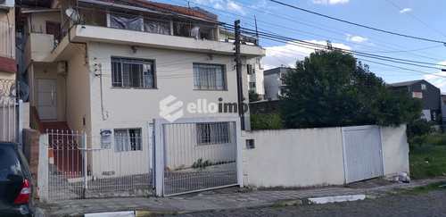 Casa, código 169 em Lages, bairro Centro