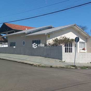 Casa em Lages, bairro Beatriz