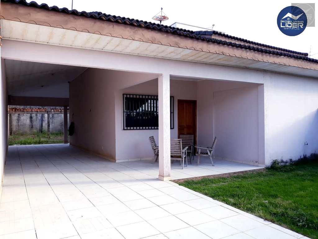 Casa em Ariquemes, no bairro Monte Alegre