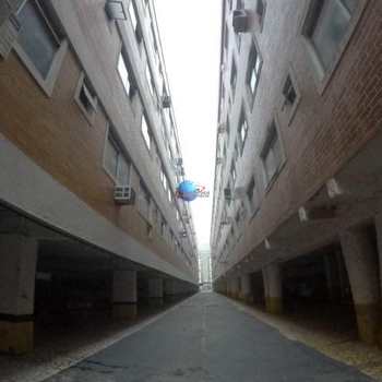 Kitnet em Praia Grande, bairro Aviação