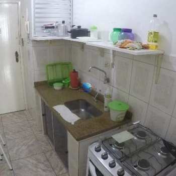 Kitnet em Praia Grande, bairro Guilhermina