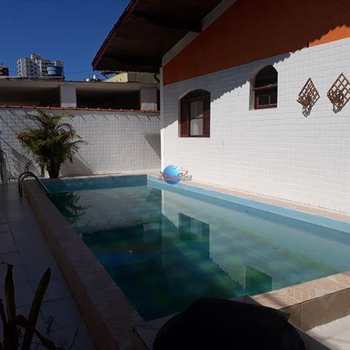 Casa em Praia Grande, bairro Canto do Forte