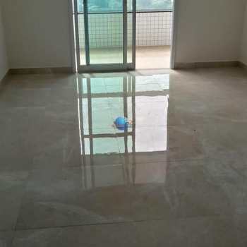 Apartamento em Praia Grande, bairro Canto do Forte