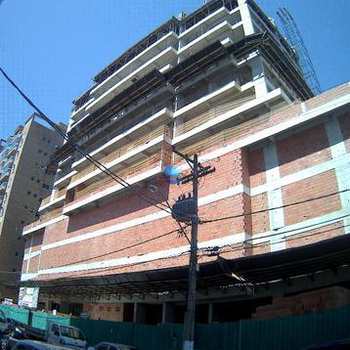Apartamento em Praia Grande, bairro Boqueirão