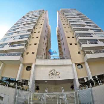 Apartamento em Praia Grande, bairro Canto do Forte