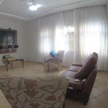 Casa em Praia Grande, bairro Aviação