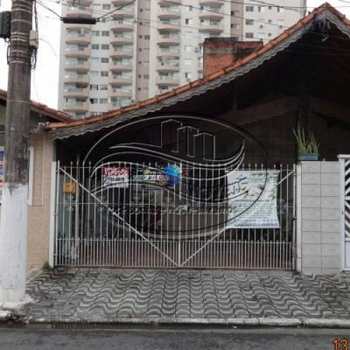 Casa em Praia Grande, bairro Tupi