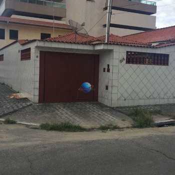 Casa em Praia Grande, bairro Anhanguera