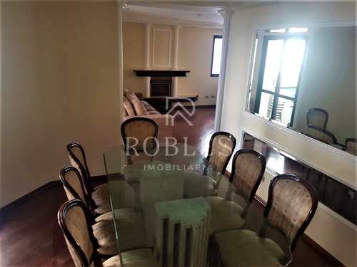Apartamento, código 616 em São Paulo, bairro Brooklin