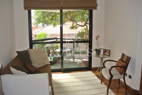 Apartamento, código 1379 em São Paulo, bairro Moema Pássaros