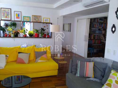 Apartamento, código 1396 em São Paulo, bairro Moema Pássaros