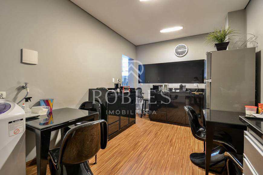 Casa Comercial em São Paulo, no bairro Vila Nova Conceição