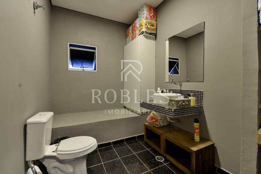 Casa Comercial em São Paulo, no bairro Vila Nova Conceição