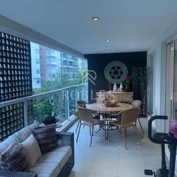 Apartamento em São Paulo, bairro Chácara Santo Antônio (Zona Sul)