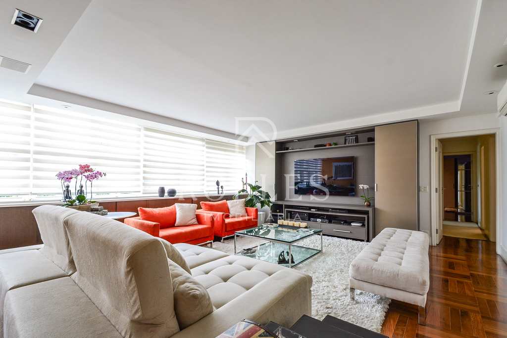 Apartamento em São Paulo, no bairro Itaim Bibi