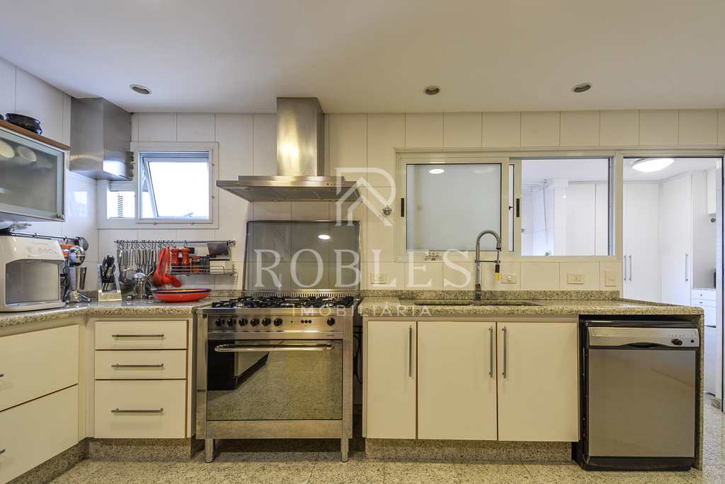 Apartamento em São Paulo, no bairro Itaim Bibi