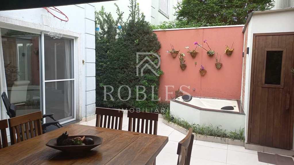 Casa de Condomínio em São Paulo, no bairro Granja Julieta