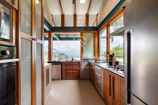 Casa de Condomínio em Ubatuba, no bairro Ubatuba