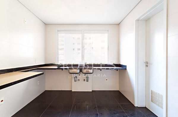 Apartamento em São Paulo, no bairro Jardim Paulista