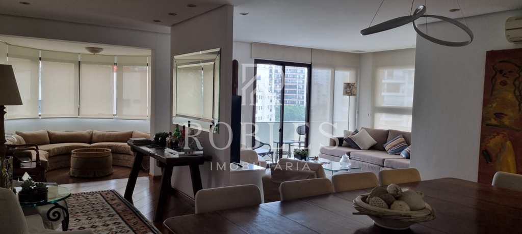 Apartamento em São Paulo, no bairro Vila Morumbi