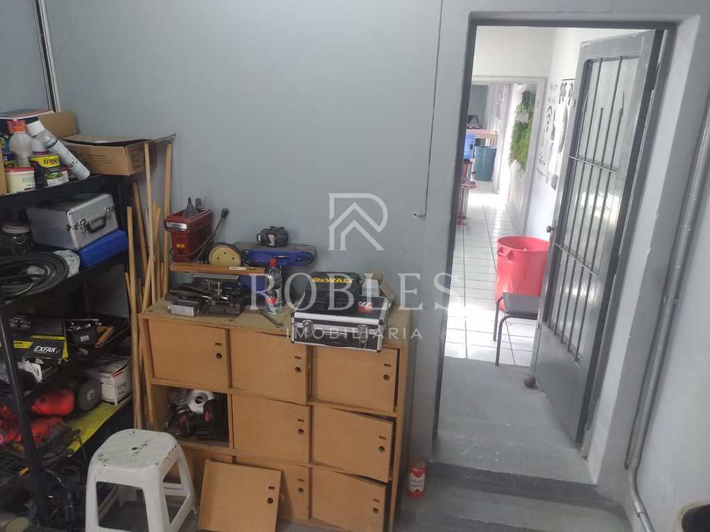 Casa Comercial em São Paulo, no bairro Chácara Santo Antônio (Zona Sul)