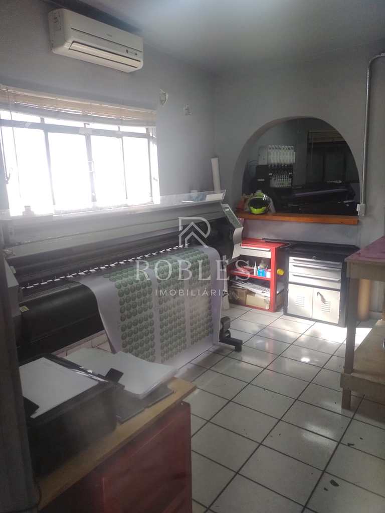 Casa Comercial em São Paulo, no bairro Chácara Santo Antônio (Zona Sul)