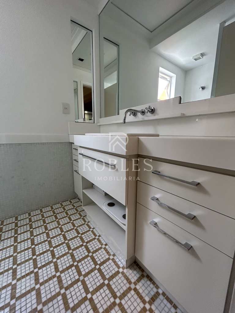 Apartamento em São Paulo, no bairro Moema