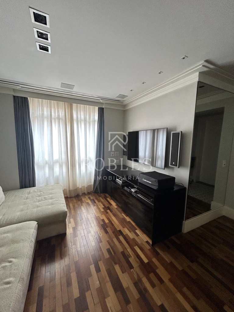 Apartamento em São Paulo, no bairro Moema