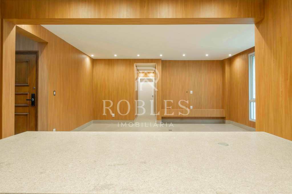 Apartamento em São Paulo, no bairro Itaim Bibi
