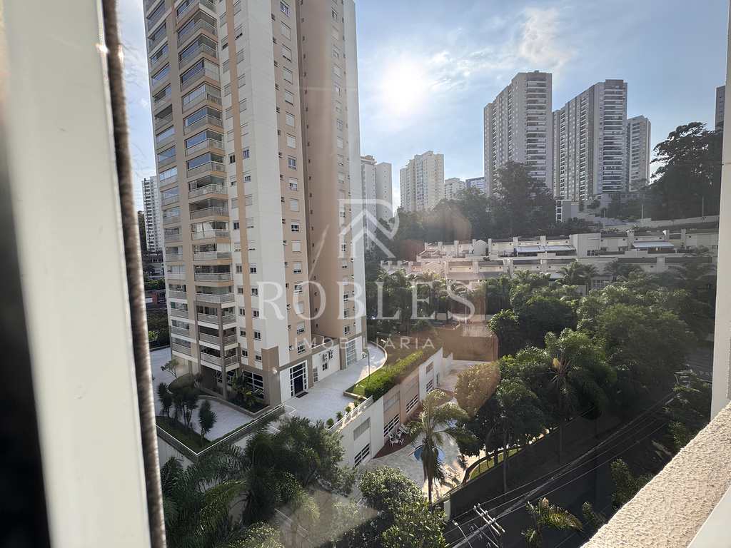 Apartamento em São Paulo, no bairro Morumbi