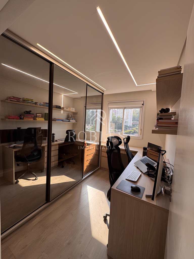 Apartamento em São Paulo, no bairro Morumbi