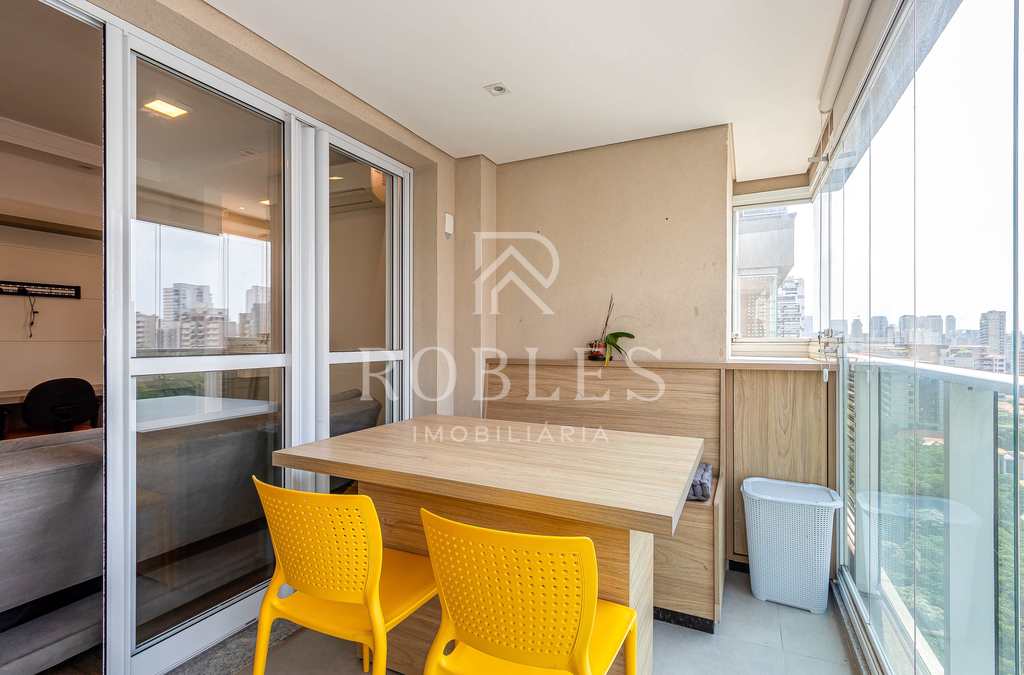 Apartamento em São Paulo, no bairro Cidade Monções