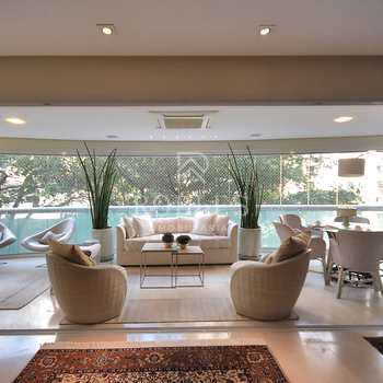 Apartamento em São Paulo, bairro Itaim Bibi