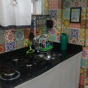 Apartamento em Praia Grande, bairro Guilhermina