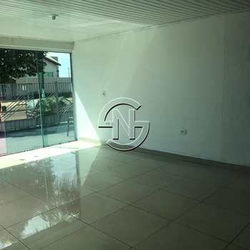 Casa em Ivinhema, bairro Centro