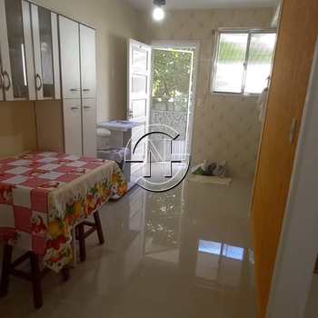 Kitnet em Praia Grande, bairro Guilhermina