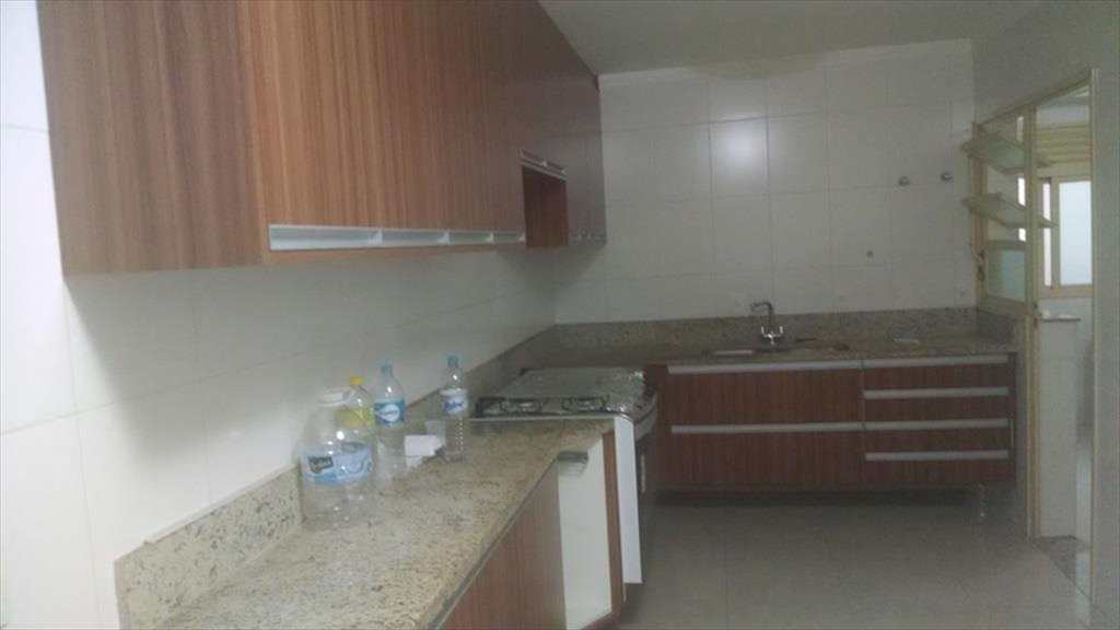 Apartamento em Santos, no bairro Gonzaga