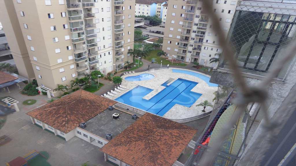 Apartamento em Santos, no bairro Areia Branca