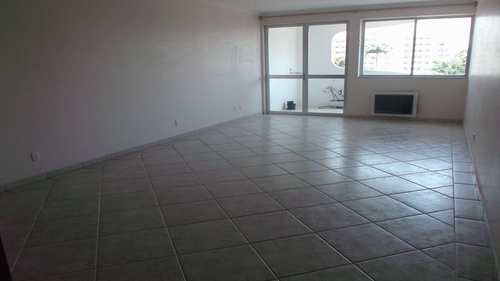 Apartamento, código 10081 em Santos, bairro Boqueirão