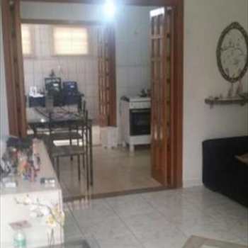 Sobrado em Santos, bairro Boqueirão