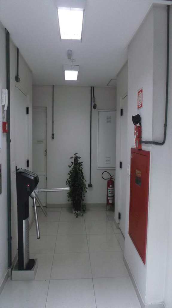 Sala Comercial em Santos, no bairro Vila Mathias