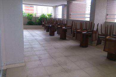 Apartamento em Santos, no bairro Encruzilhada